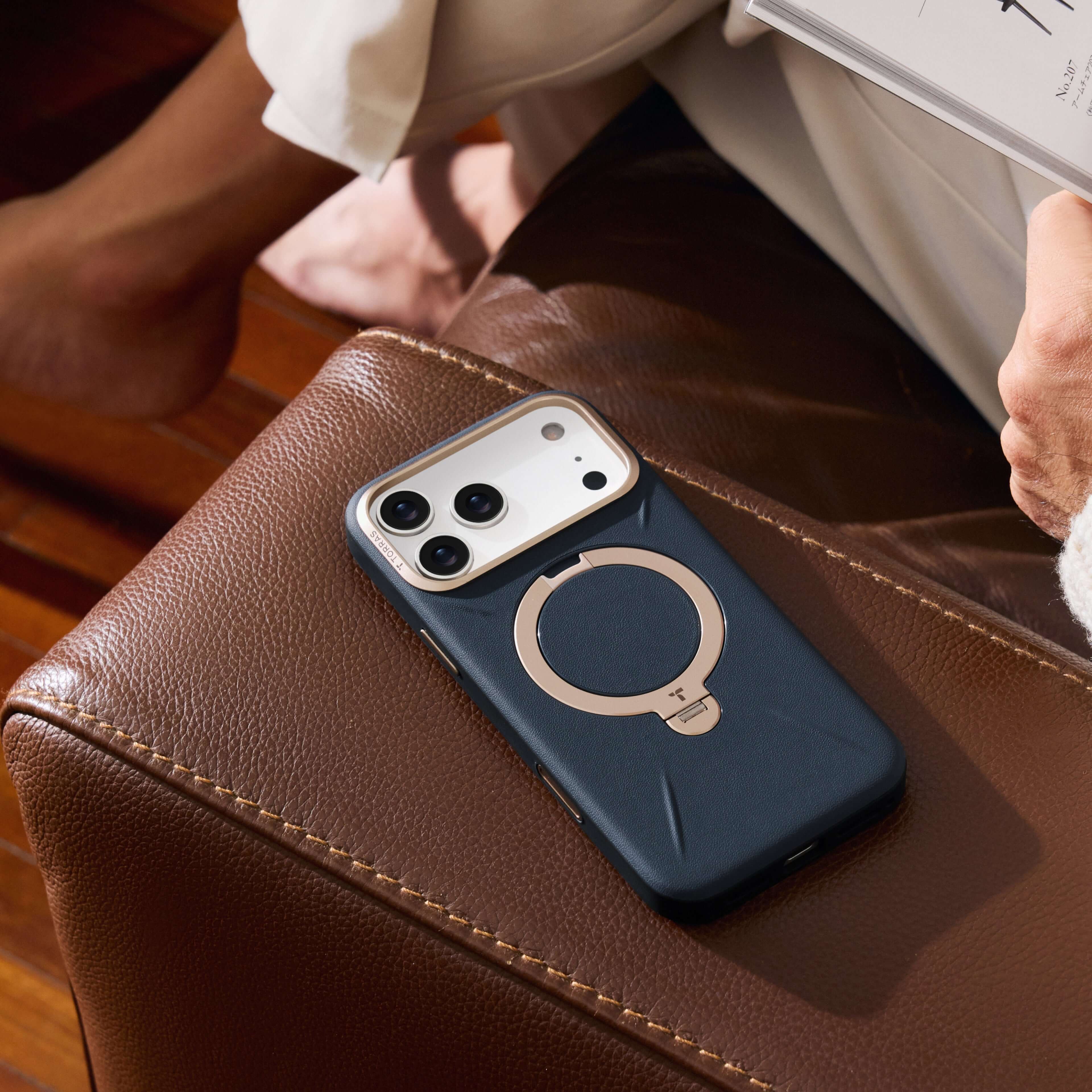 Ostand Q3 VegSkin Vegan Leather, iPhone 17 Pro | Torras Glass